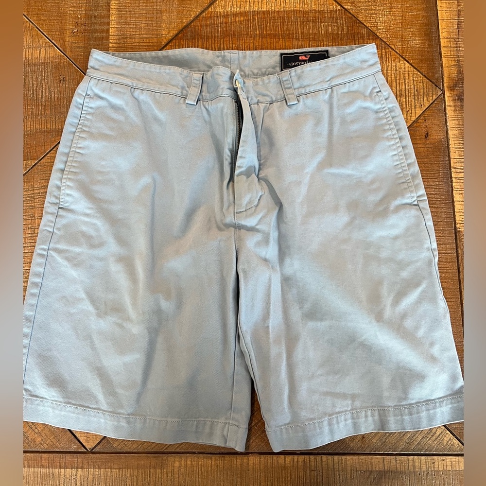 Vineyard Vines Men's Light Gray Shorts